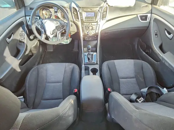 KMHD35LH9HU383007 2017 HYUNDAI ELANTRA - Image 8