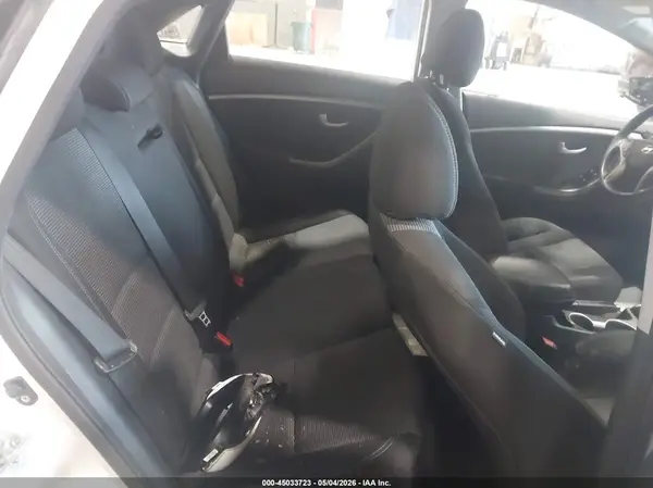 KMHD35LH9HU384545 2017 HYUNDAI ELANTRA - Image 8
