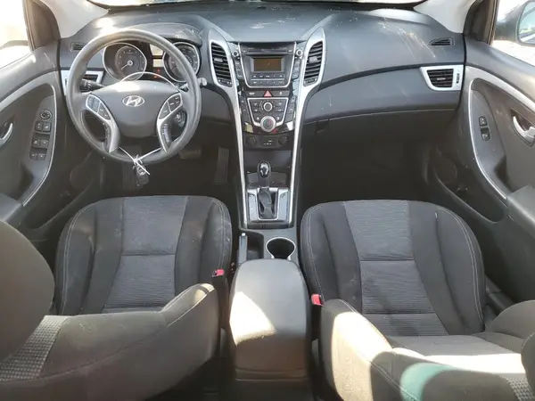 KMHD35LH9HU385257 2017 HYUNDAI ELANTRA - Image 8