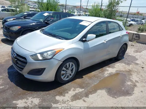 KMHD35LHXGU252408 2016 HYUNDAI ELANTRA - Image 2
