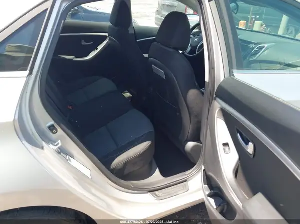 KMHD35LHXGU252408 2016 HYUNDAI ELANTRA - Image 8
