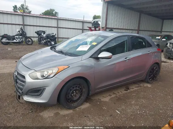 KMHD35LHXGU255938 2016 HYUNDAI ELANTRA - Image 2