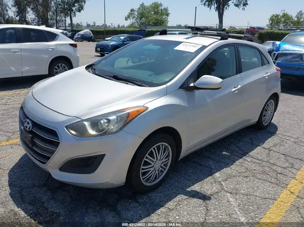 KMHD35LHXGU258077 2016 HYUNDAI ELANTRA - Image 2
