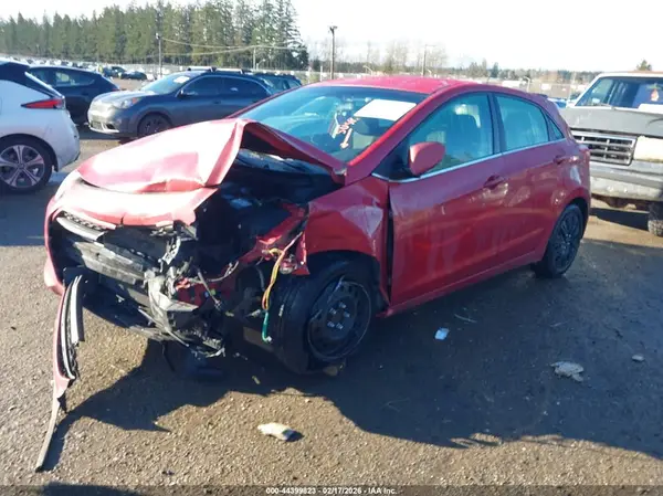 KMHD35LHXGU258497 2016 HYUNDAI ELANTRA - Image 2