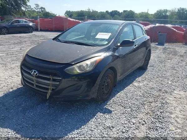 KMHD35LHXGU259214 2016 HYUNDAI ELANTRA - Image 2