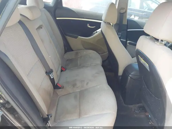 KMHD35LHXGU259214 2016 HYUNDAI ELANTRA - Image 8