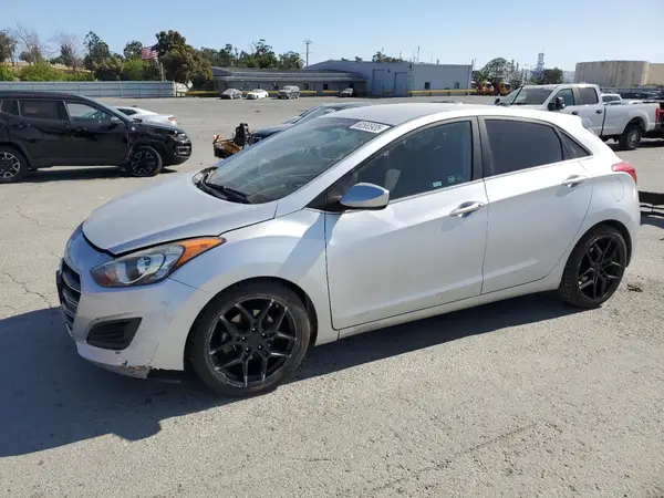KMHD35LHXGU269452 2016 HYUNDAI ELANTRA - Image 1