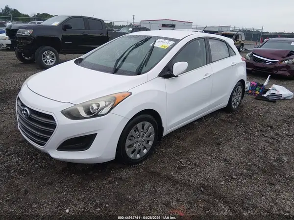 KMHD35LHXGU269600 2016 HYUNDAI ELANTRA - Image 2