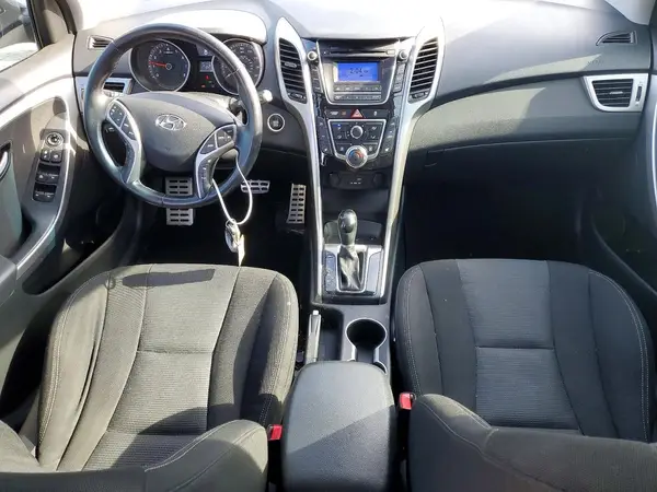 KMHD35LHXGU274215 2016 HYUNDAI ELANTRA - Image 8