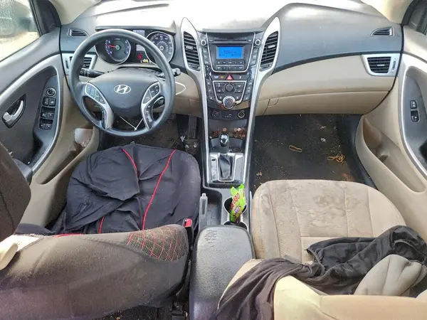 KMHD35LHXGU276739 2016 HYUNDAI ELANTRA - Image 8