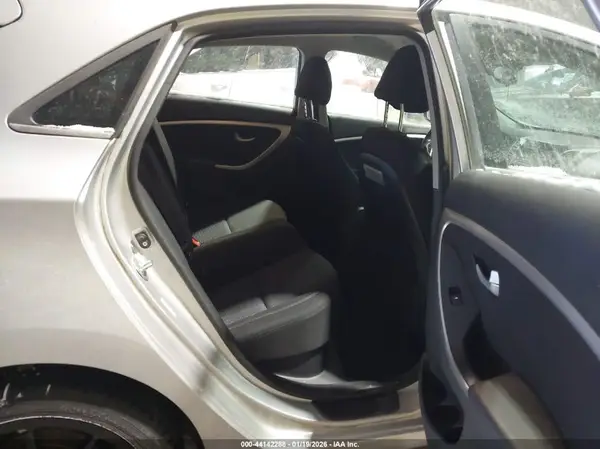KMHD35LHXGU279978 2016 HYUNDAI ELANTRA - Image 8