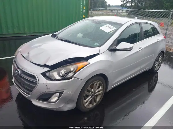 KMHD35LHXGU279995 2016 HYUNDAI ELANTRA - Image 2