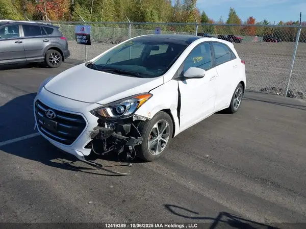 KMHD35LHXGU285506 2016 HYUNDAI ELANTRA - Image 2