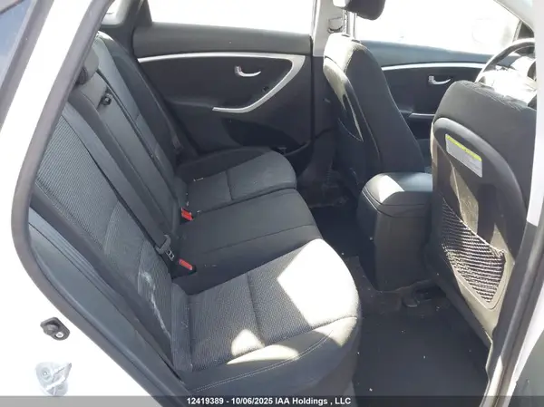 KMHD35LHXGU285506 2016 HYUNDAI ELANTRA - Image 8