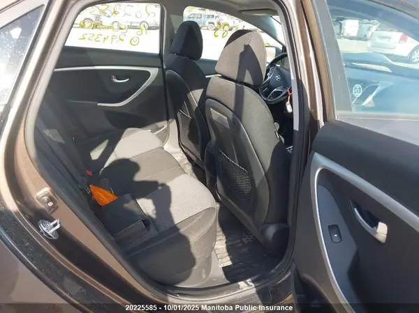 KMHD35LHXGU294352 2016 HYUNDAI ELANTRA - Image 8