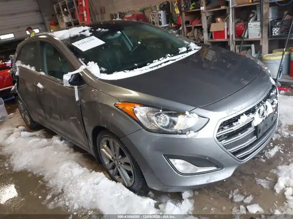 KMHD35LHXGU296263 2016 HYUNDAI ELANTRA - Image 1