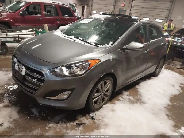 KMHD35LHXGU296263 2016 HYUNDAI ELANTRA - Image 2