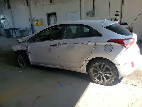 KMHD35LHXGU299843 2016 HYUNDAI ELANTRA - Image 2
