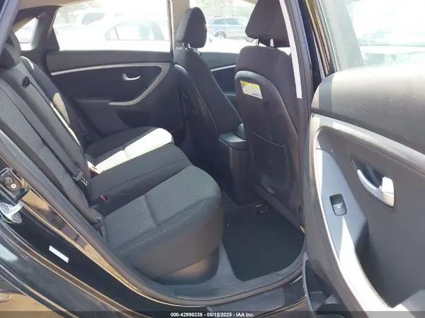 KMHD35LHXGU312932 2016 HYUNDAI ELANTRA - Image 8