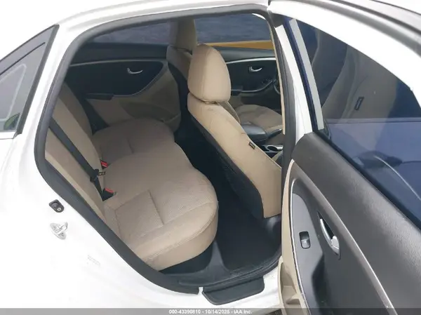 KMHD35LHXGU315457 2016 HYUNDAI ELANTRA - Image 8