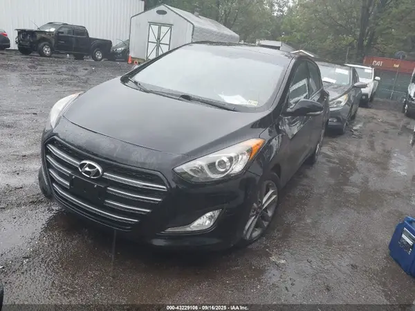 KMHD35LHXGU316351 2016 HYUNDAI ELANTRA - Image 2