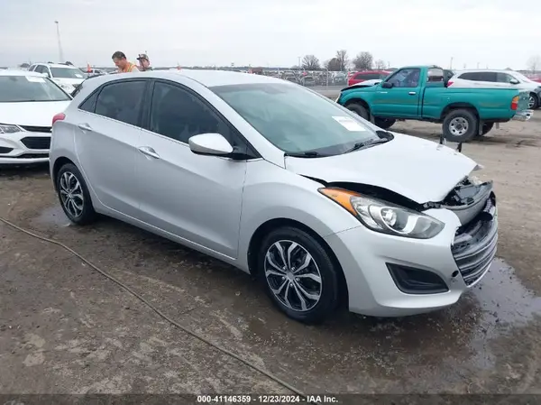 KMHD35LHXGU317208 2016 HYUNDAI ELANTRA - Image 1