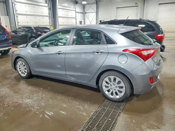 KMHD35LHXGU318035 2016 HYUNDAI ELANTRA - Image 2