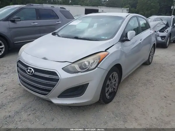 KMHD35LHXGU319315 2016 HYUNDAI ELANTRA - Image 2
