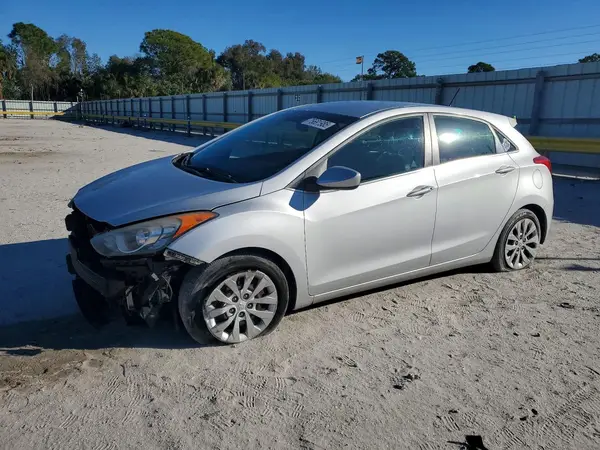 KMHD35LHXGU325308 2016 HYUNDAI ELANTRA - Image 1