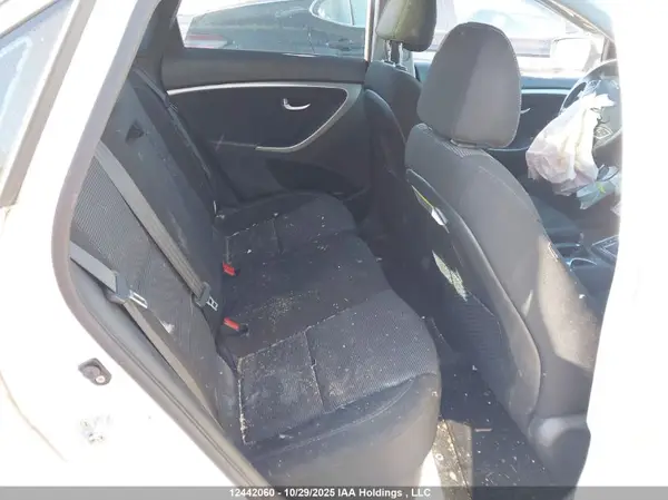 KMHD35LHXGU329472 2016 HYUNDAI ELANTRA - Image 8