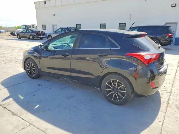 KMHD35LHXGU335871 2016 HYUNDAI ELANTRA - Image 2