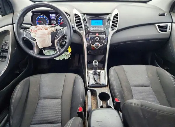 KMHD35LHXGU340827 2016 HYUNDAI ELANTRA - Image 8
