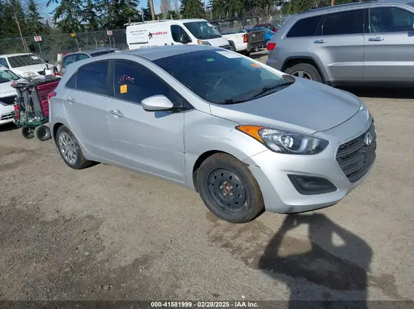 KMHD35LHXGU341542 2016 HYUNDAI ELANTRA - Image 1