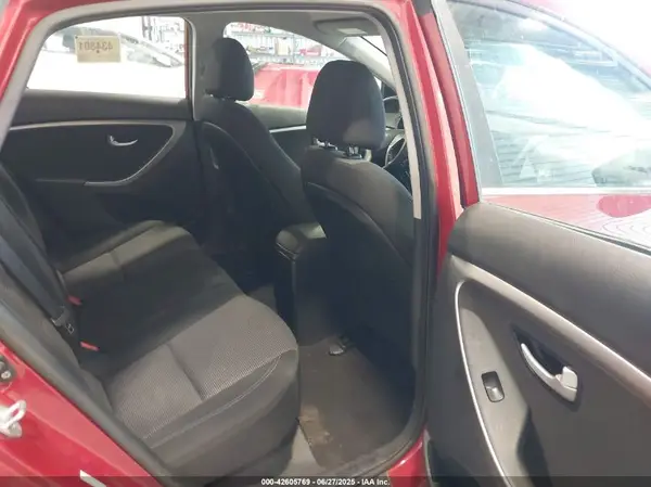 KMHD35LHXHU357242 2017 HYUNDAI ELANTRA - Image 8