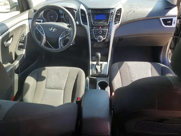 KMHD35LHXHU358018 2017 HYUNDAI ELANTRA - Image 8