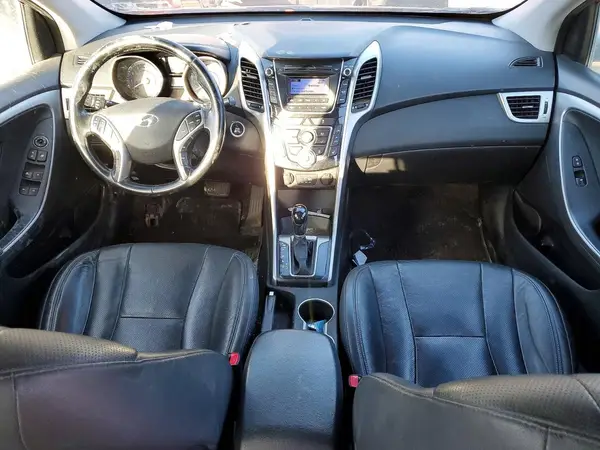 KMHD35LHXHU360495 2017 HYUNDAI ELANTRA - Image 8