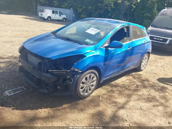 KMHD35LHXHU364014 2017 HYUNDAI ELANTRA - Image 2