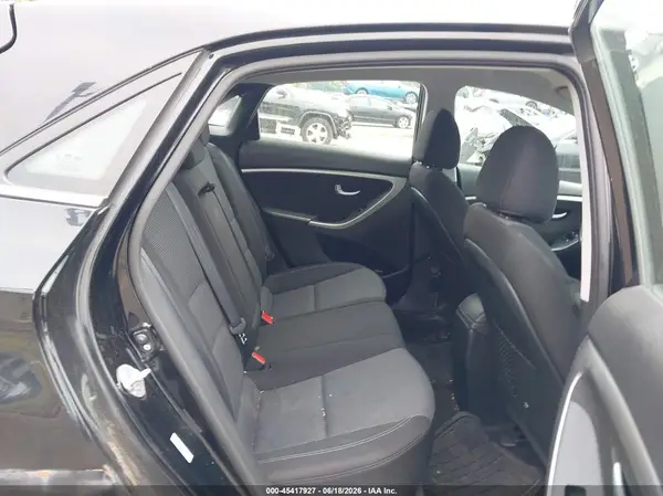 KMHD35LHXHU364224 2017 HYUNDAI ELANTRA - Image 8