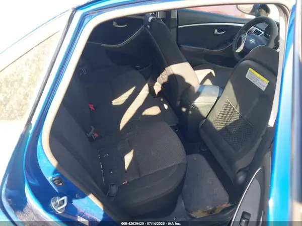 KMHD35LHXHU368077 2017 HYUNDAI ELANTRA - Image 8