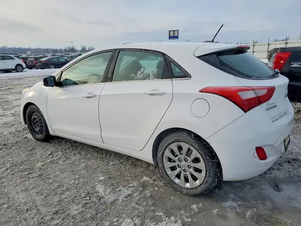 KMHD35LHXHU369875 2017 HYUNDAI ELANTRA - Image 2