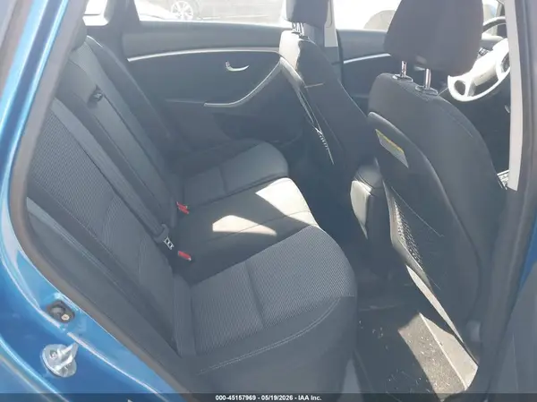 KMHD35LHXHU373604 2017 HYUNDAI ELANTRA - Image 8