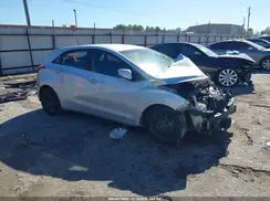 KMHD35LHXHU378088 2017 HYUNDAI ELANTRA