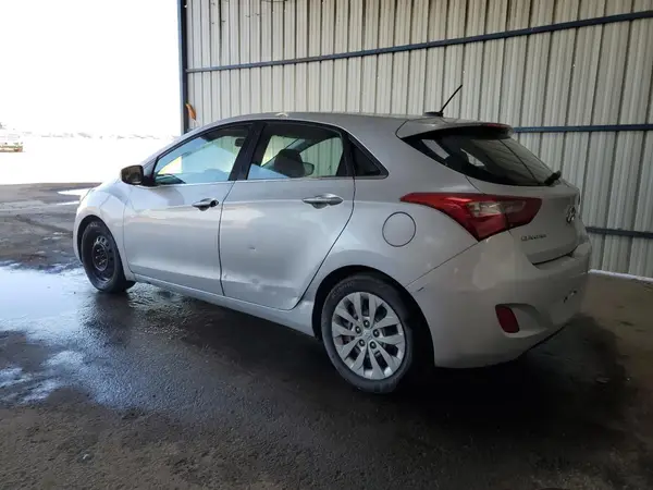 KMHD35LHXHU379788 2017 HYUNDAI ELANTRA - Image 2