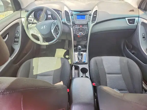 KMHD35LHXHU383078 2017 HYUNDAI ELANTRA - Image 8