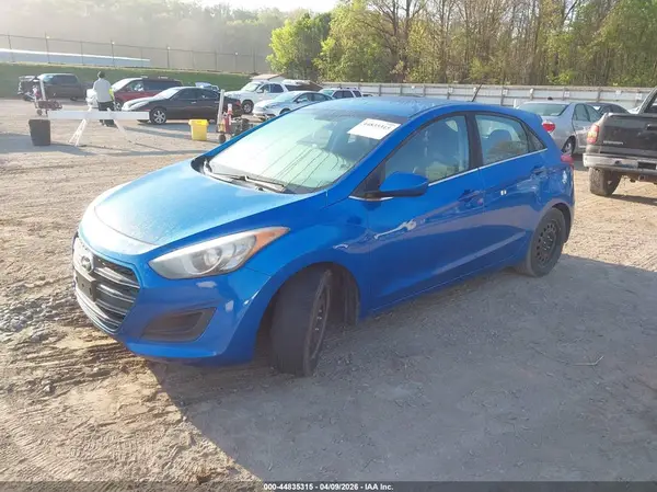 KMHD35LHXHU383842 2017 HYUNDAI ELANTRA - Image 2