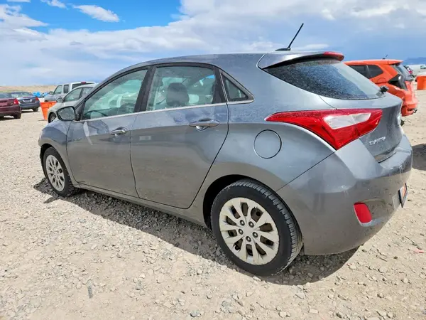 KMHD35LHXHU384313 2017 HYUNDAI ELANTRA - Image 2