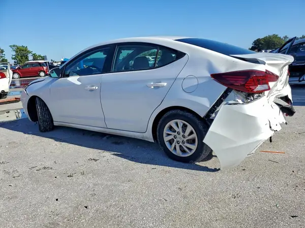 KMHD74AF3LU111111 2020 HYUNDAI ELANTRA - Image 2