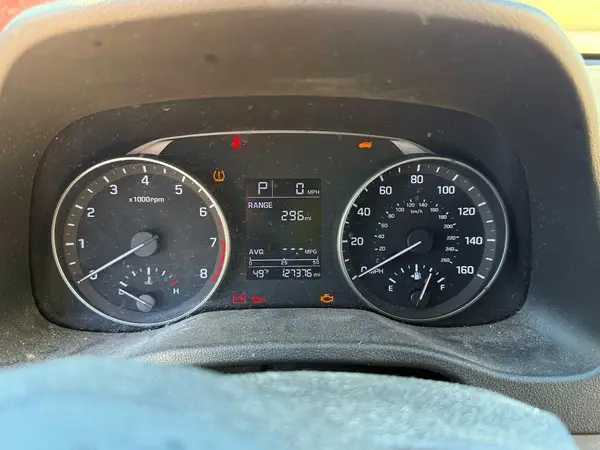KMHD74LF0HU079464 2017 HYUNDAI ELANTRA - Image 8