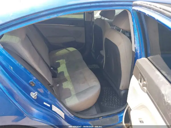 KMHD74LF0HU082753 2017 HYUNDAI ELANTRA - Image 8