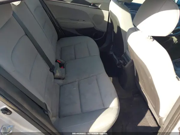 KMHD74LF0HU083109 2017 HYUNDAI ELANTRA - Image 8